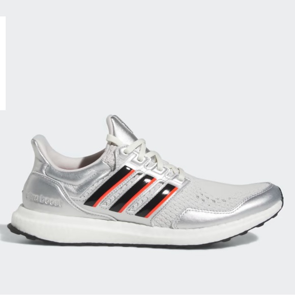 adidas x Disney Mickey Toe UltraBOOST 1.0 DNA - Picture 3 of 10